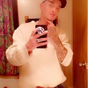 Meet your Posher, Josh